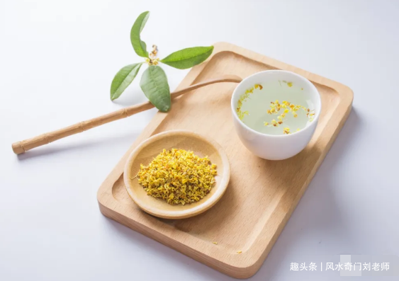 八字流通有情，能力强，以后会有名有利。