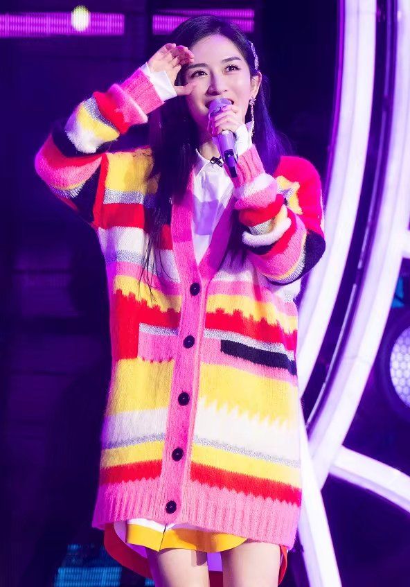谢娜官宣二胎喜讯，张杰甜蜜回应：谢谢我的娜娜，准备取名字了！