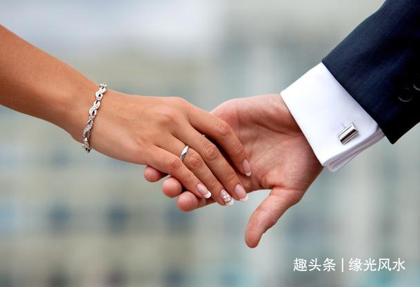 遇到好丈夫的女命八字