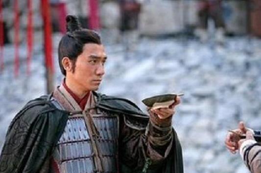 算命师给一酒鬼算命:你将来必万人之上,酒鬼听后转身离去