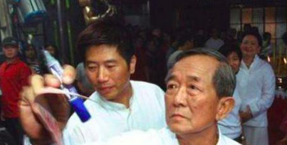 他曾为多个明星算命，准到被明星尊为神仙，曾说罗志祥会败给桃花