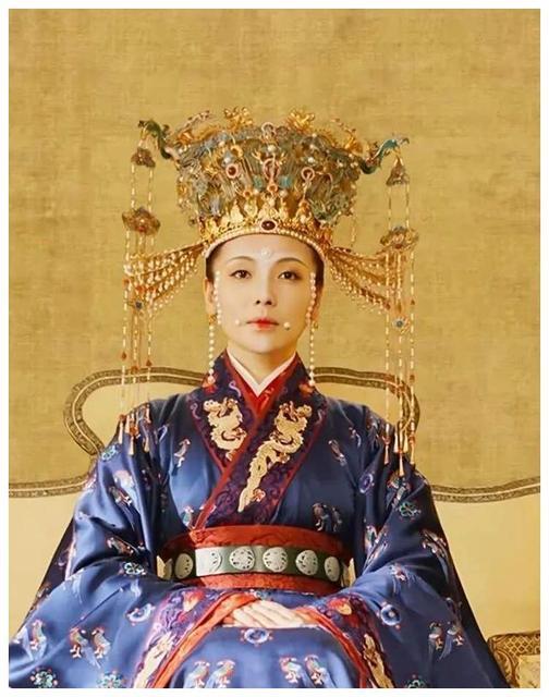 算命先生一句话，让二婚歌女当上皇太后，并把控朝政数十年！