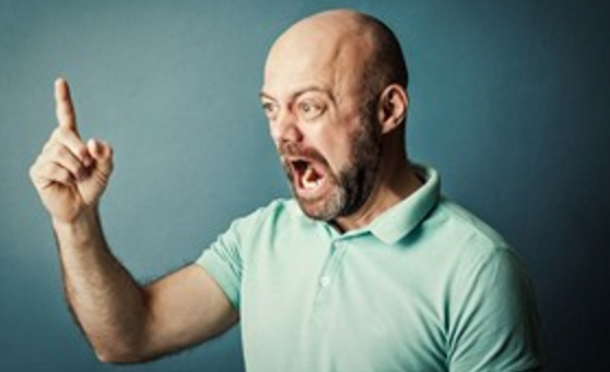 巨蟹座男生生气有什么表现 巨蟹座男生生气有什么表现