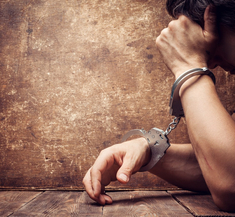 狮子座彻底放弃一个人是什么样子 狮子座彻底放弃一个人是什么样子